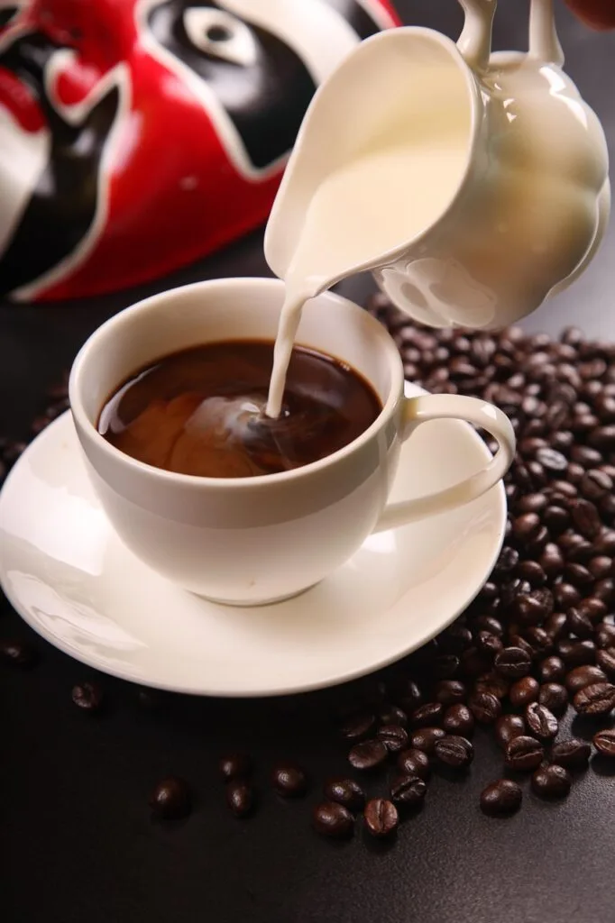 coffee, milk, coffee beans, cup of coffee, coffee cup, cup, pouring, cream, caffeine, cafe, pour, latte, drink, beverage, coffee, coffee, coffee, coffee, coffee